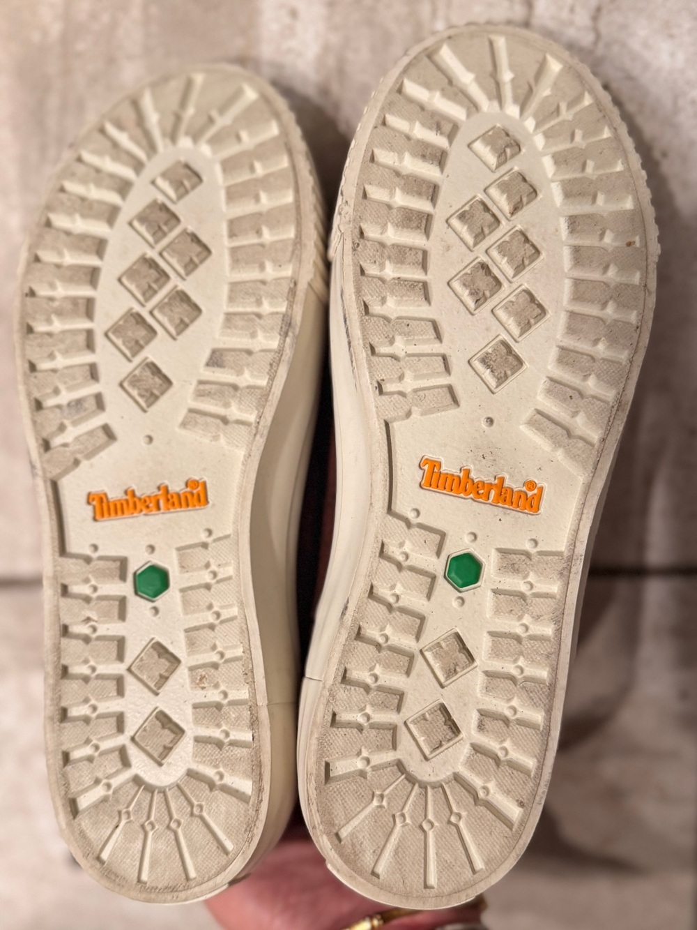 Timberland Women's Chestnut Suede Slip-On Slippers with Cream Fur Trim - Picture 7 of 11